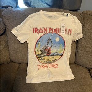 Hollister White Graphic Tee